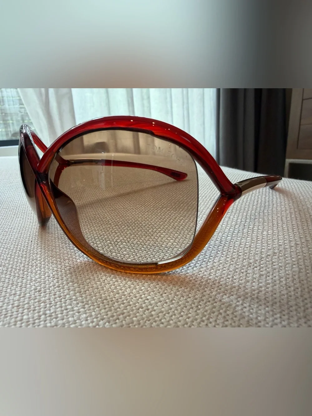 Tom Ford Red and Brown Gradient Round Women's Sunglasses